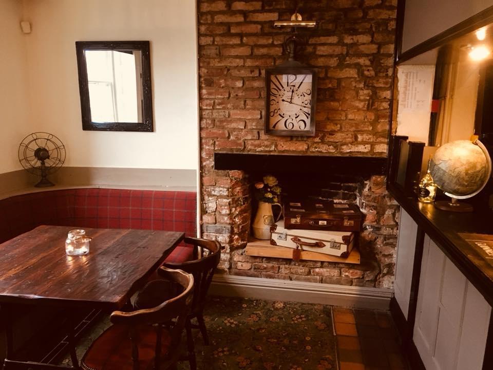 The Cross Keys Hotel Llanymynech Экстерьер фото