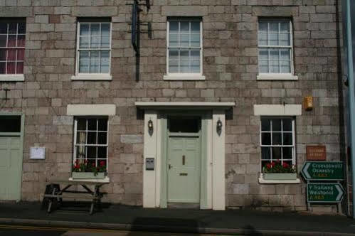 The Cross Keys Hotel Llanymynech Экстерьер фото